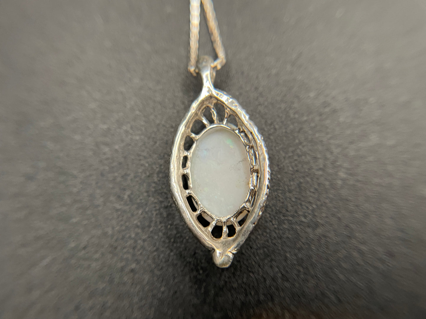 J23 Fire opal pendant