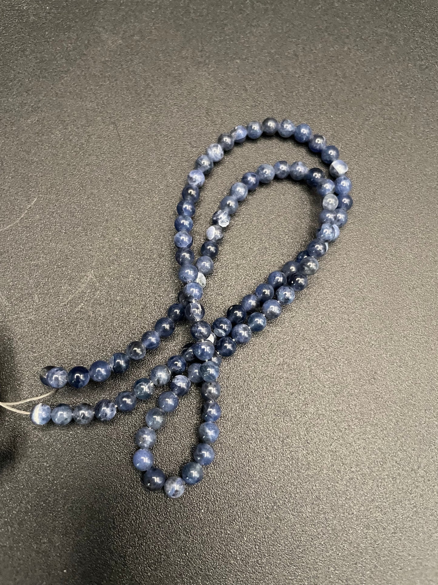 B1-Sodalite Beads 4mm