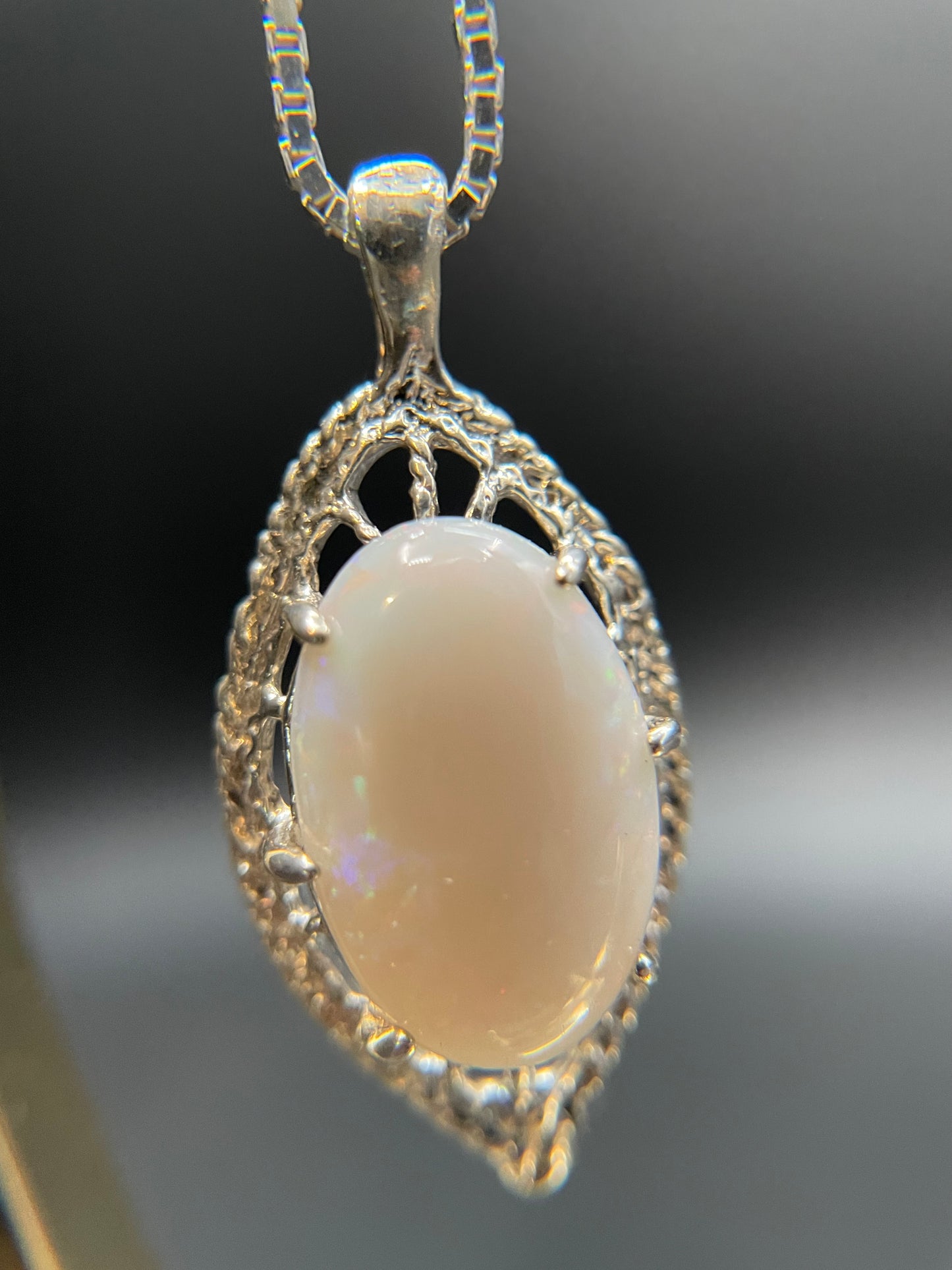 J23 Fire opal pendant