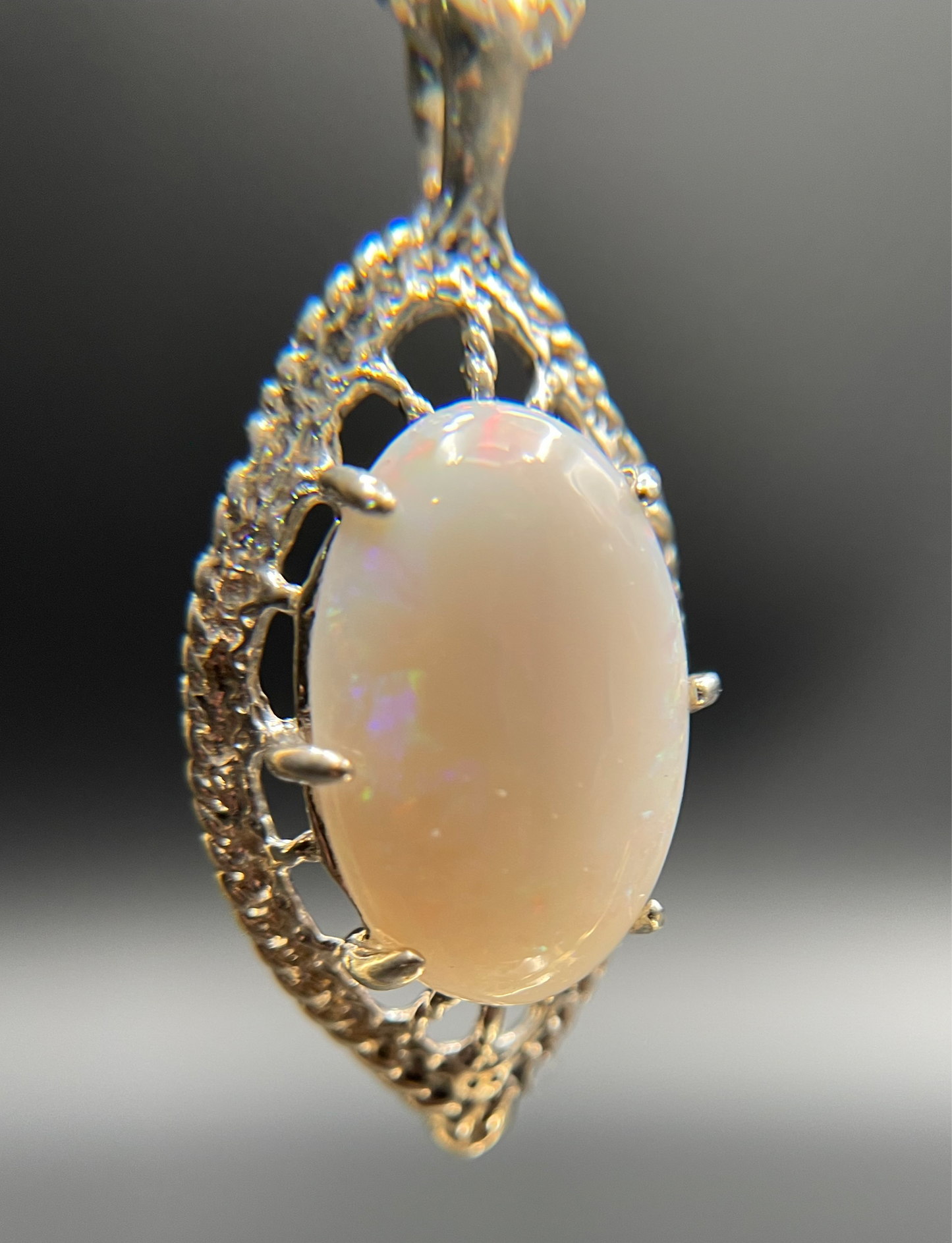 J23 Fire opal pendant