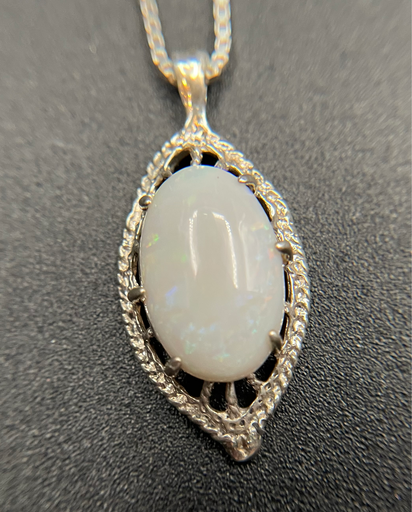 J23 Fire opal pendant