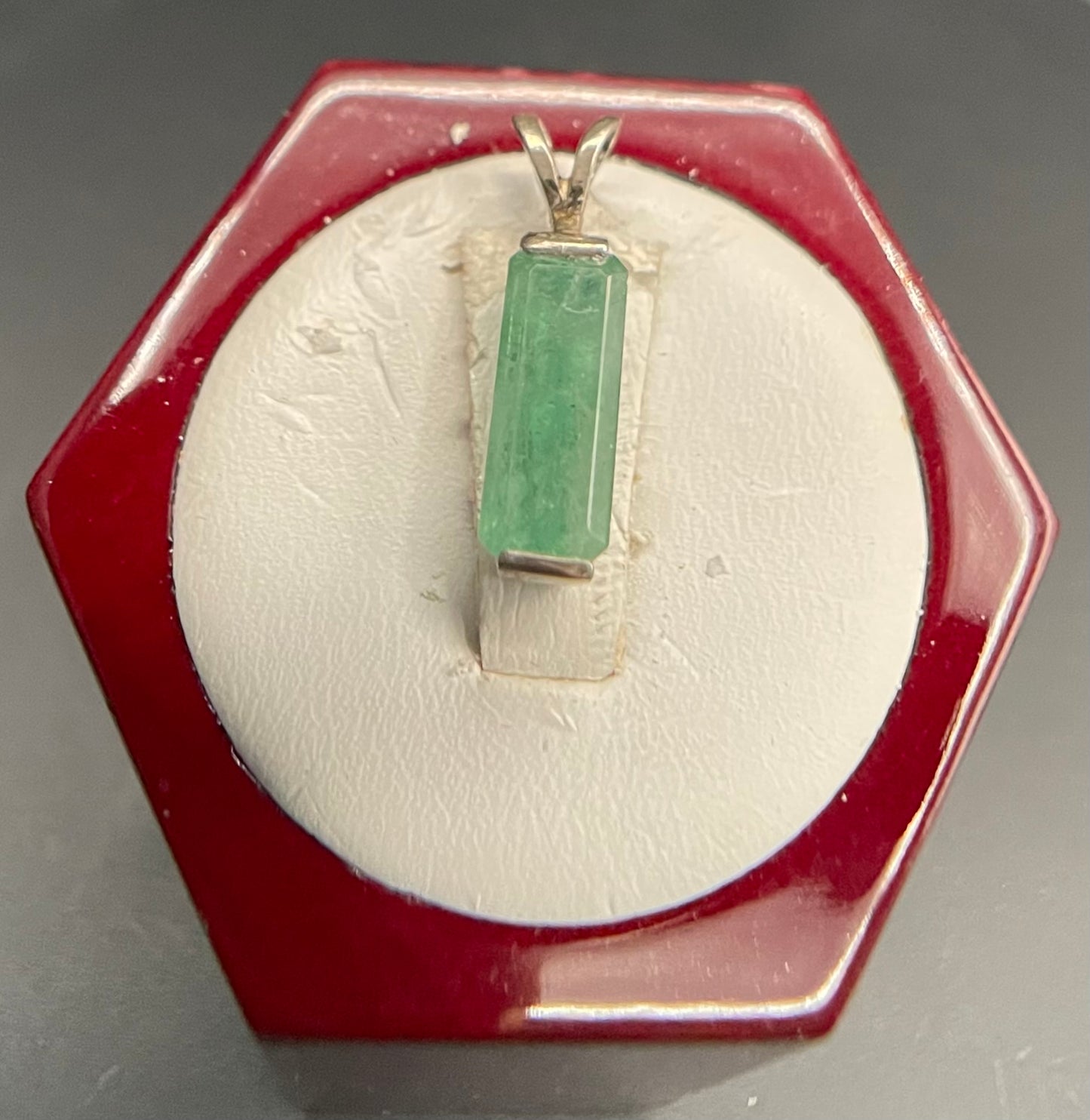 J21 Emerald crystal pendant